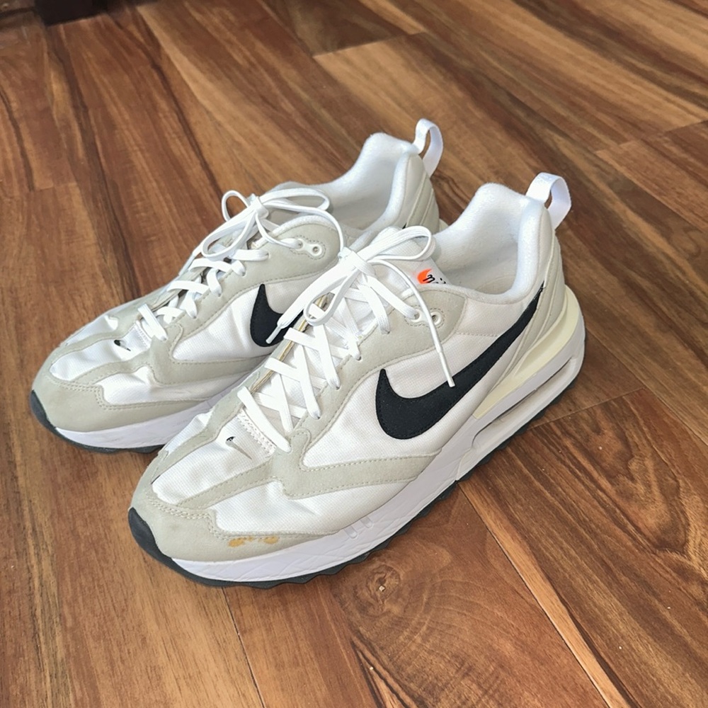 Nike Air Max Dawn